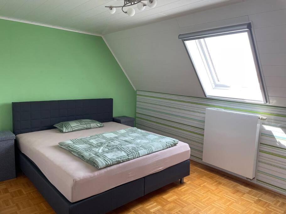 Maisonette Apartment Family & Business Naehe Heidelberg I Kueche I 6 Schlafplaetze Sinsheim Exterior photo